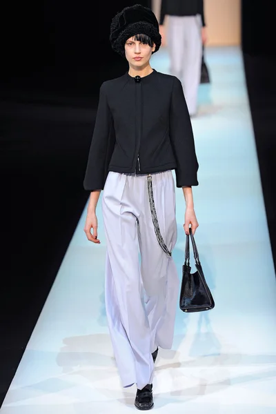 Look 13